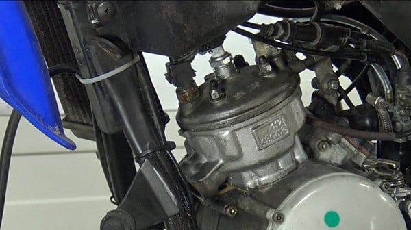 Kolbenzylinder des Motors wechseln AM6 Schritt 25