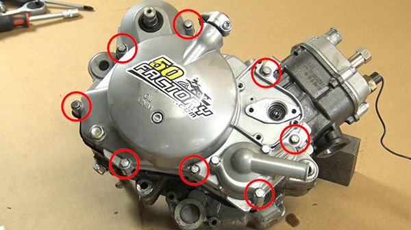 step 9a tutorial to change gearbox bearings derbi euro 3