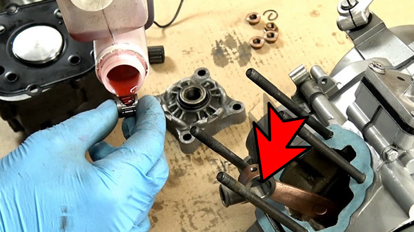 step 35 tutorial disassemble gearbox bearings derbi euro 3