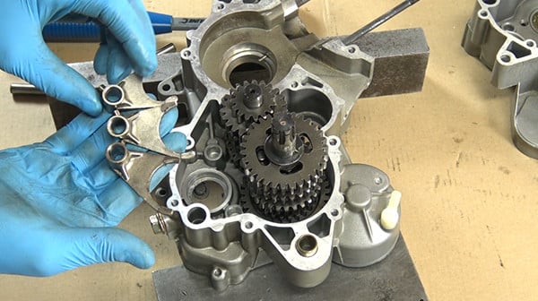 step 3 tutorial disassemble crankshaft derbi euro 2