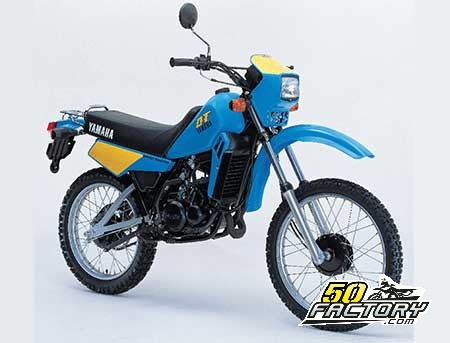 Moto XNUMXcc Yamaha DT  XNUMX MX