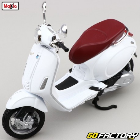 Scooter miniature 1/12e Vespa Primavera 150 Maisto – Maquette déco