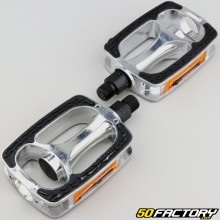 Flat aluminum non-slip bicycle pedals chrome and black 110x70 mm