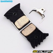 Sintered metal bicycle brake pads with Shimano L04C fins