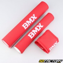 Roter BMX-Rahmen und Lenkerschutz
